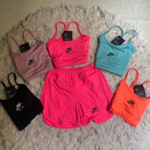 Conjunto top y shorts tiras