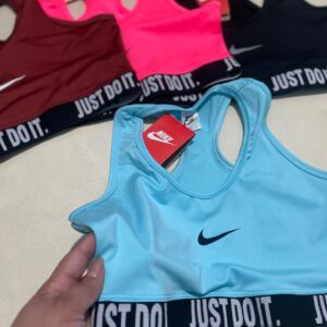 Top nike con elastico